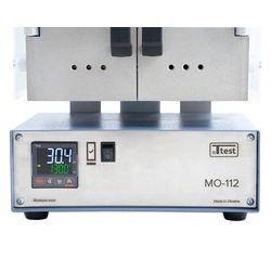 МО-112 Лицевая панель. Установка и считывание температуры производится с помощью PID-регулятора